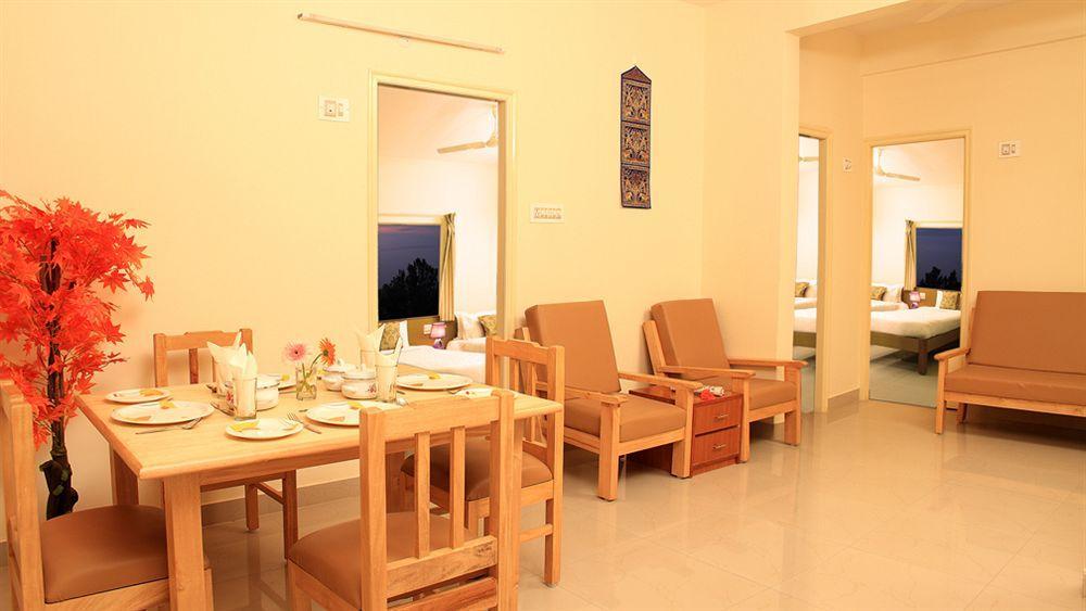 Arra Suites Kempegowda Airport Hotel Бангалор Экстерьер фото