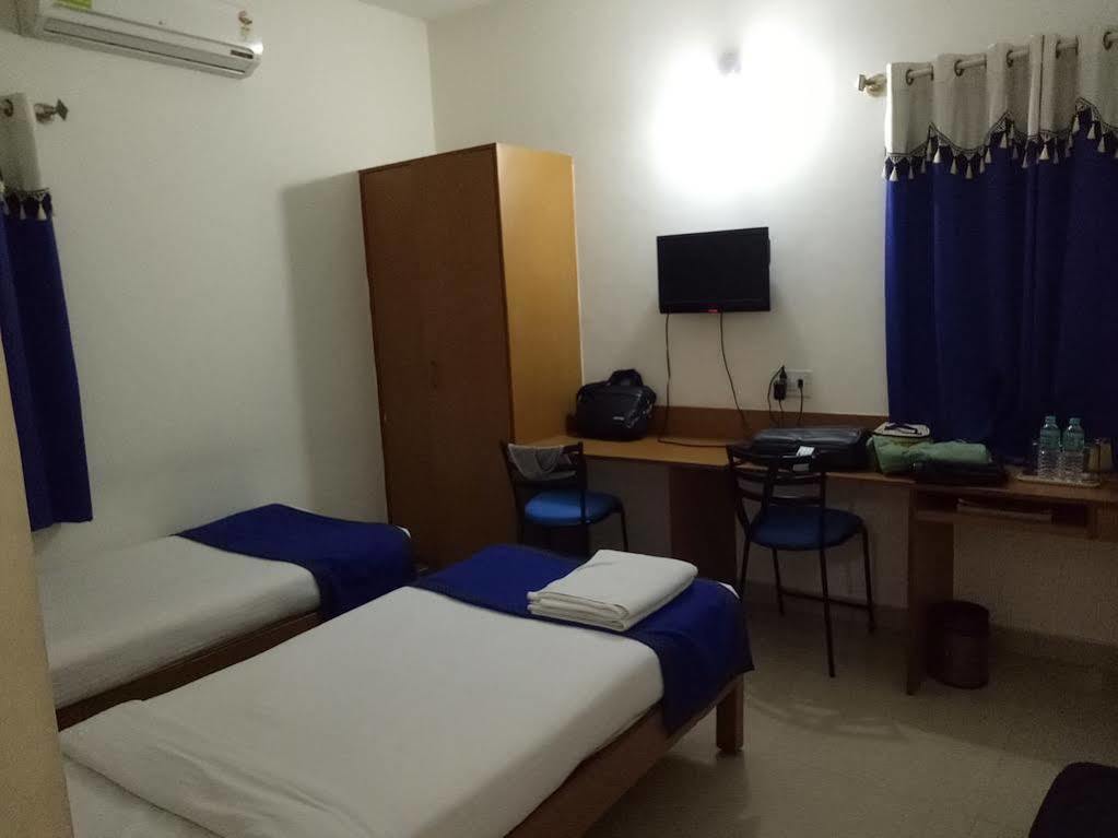 Arra Suites Kempegowda Airport Hotel Бангалор Экстерьер фото