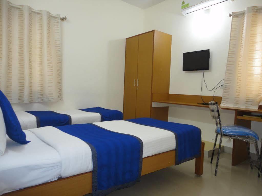 Arra Suites Kempegowda Airport Hotel Бангалор Экстерьер фото